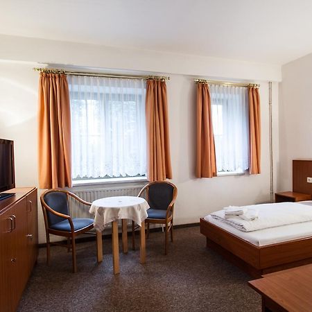 Hotel Groebern Am See Grobern Esterno foto