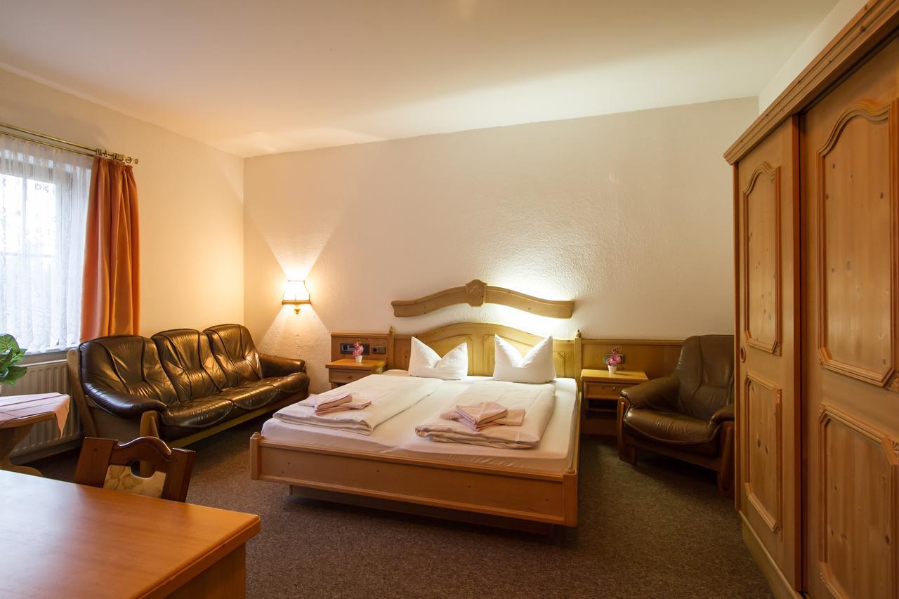 Hotel Groebern Am See Grobern Esterno foto